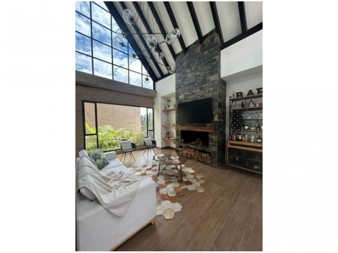 Casa de 3 alcobas en venta en Vía Las Palmas, Envigado, 380 m² · foto 10 de 24