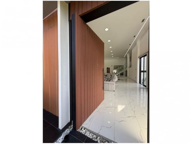 Casa de 5 alcobas en venta en Gualanday, Rionegro, 450 m² · foto 4 de 24