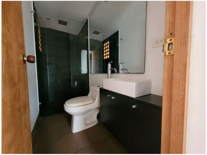Casa de 5 alcobas en venta en Loma Del Escobero, Envigado, 250 m² · foto 15 de 24