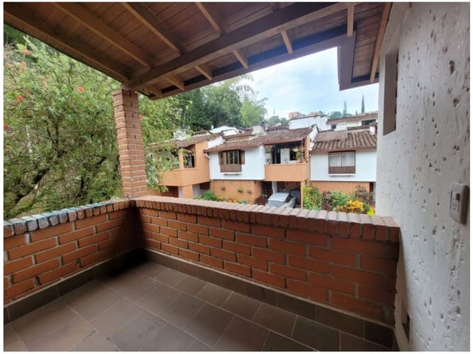 Casa de 5 alcobas en venta en Loma Del Escobero, Envigado, 250 m² · foto 16 de 24