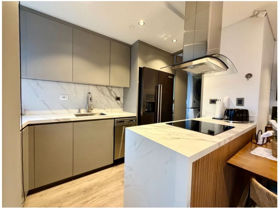 Apartamento en venta en Loma Del Esmeraldal, Envigado · foto 5 de 15