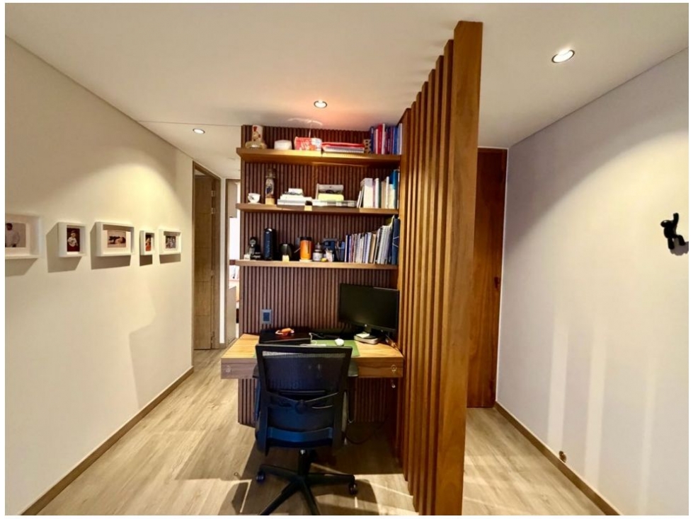 Apartamento en venta en Loma Del Esmeraldal, Envigado · foto 6 de 15