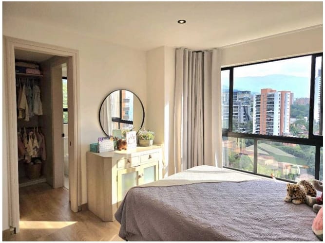 Apartamento de 4 alcobas en venta en El Poblado, Medellín, 295 m² · foto 20 de 21