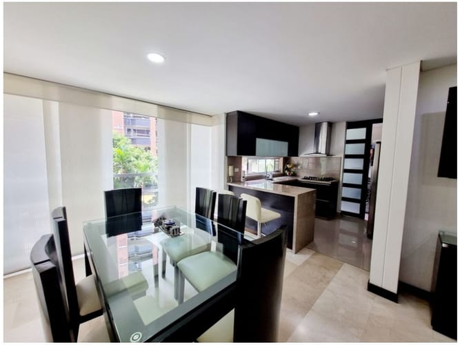 Apartamento de 3 alcobas en venta en Santa María De Los Ángeles, Medellín, 134 m² · foto 3 de 19