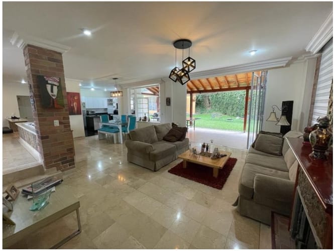 Casa de 5 alcobas en venta en El Retiro, 323 m² · foto 4 de 20