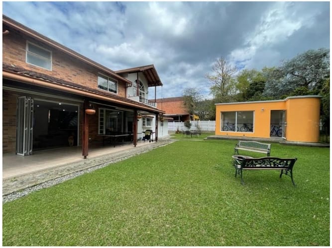 Casa de 5 alcobas en venta en El Retiro, 323 m² · foto 5 de 20