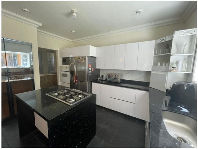 Casa de 5 alcobas en venta en El Retiro, 323 m² · foto 16 de 20