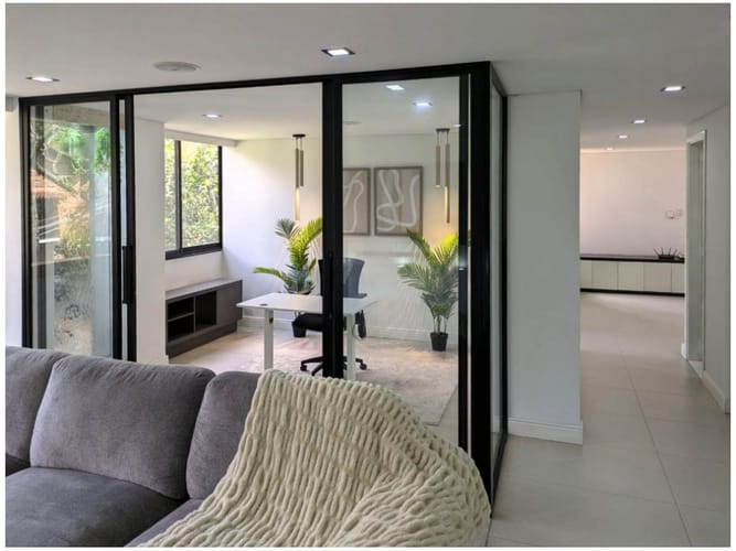 Apartamento de 2 alcobas en venta en Las Lomas, Medellín, 150 m² · foto 21 de 24