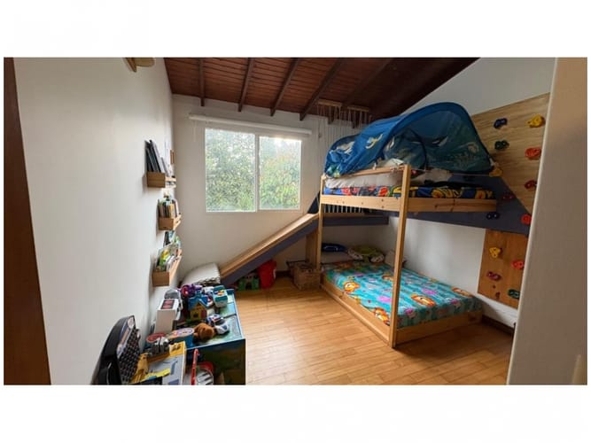 Casa de 3 alcobas en venta en Los Balsos, Medellín, 316 m² · foto 16 de 18