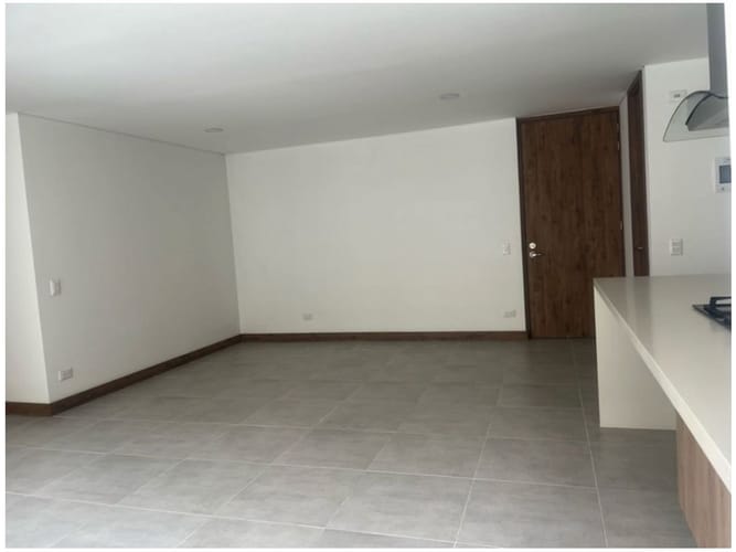 Apartamento de 3 alcobas en venta en El Poblado, Medellín, 105 m² · foto 3 de 24