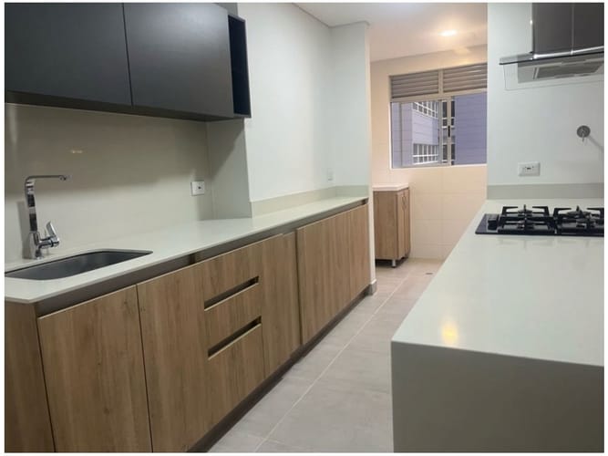 Apartamento de 3 alcobas en venta en El Poblado, Medellín, 105 m² · foto 7 de 24