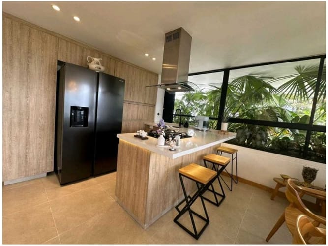 Apartamento de 2 alcobas en venta en El Tesoro, Medellín, 84 m² · foto 6 de 16