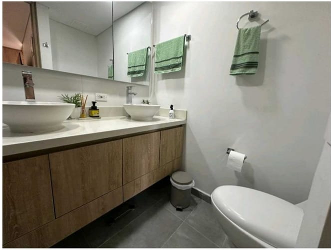 Apartamento de 2 alcobas en venta en El Tesoro, Medellín, 84 m² · foto 12 de 16