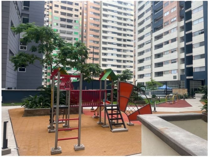 Apartamento de 3 alcobas en venta en El Poblado, Medellín, 105 m² · foto 15 de 24