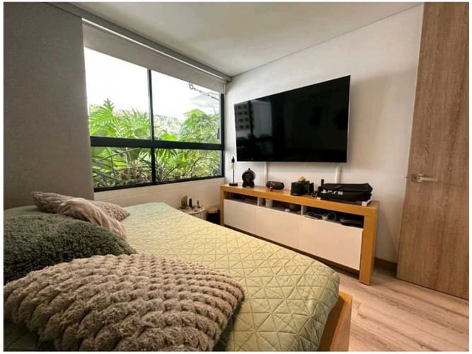 Apartamento de 2 alcobas en venta en El Tesoro, Medellín, 84 m² · foto 15 de 16