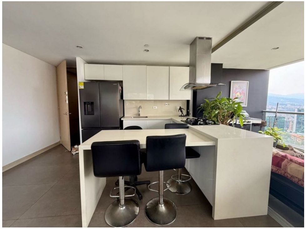 Apartamento en venta en El Poblado, Medellín · foto 6 de 24