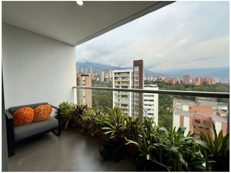 Apartamento en venta en El Poblado, Medellín · foto 20 de 24