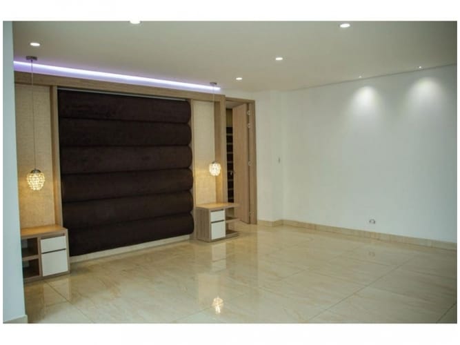 Casa de 5 alcobas en venta en Las Palmas, Envigado, 587 m² · foto 13 de 20