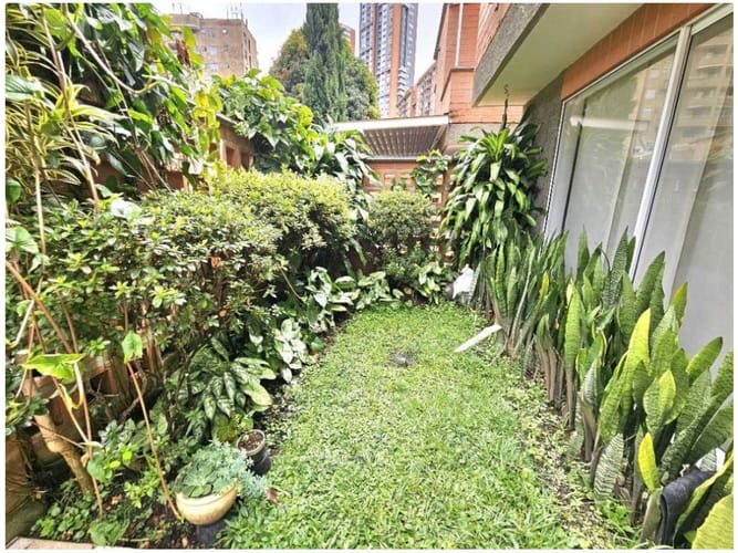 Casa de 4 alcobas en venta en El Poblado, Medellín, 225 m² · foto 4 de 17