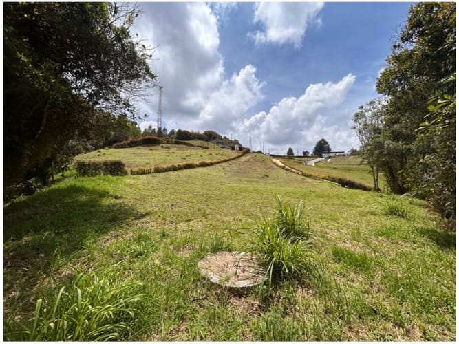Lote en venta en Las Palmas, Envigado, 1005 m² · foto 5 de 7