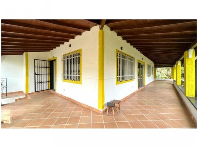 Casa de 6 alcobas en venta en La Doctora, Sabaneta, 400 m² · foto 5 de 22