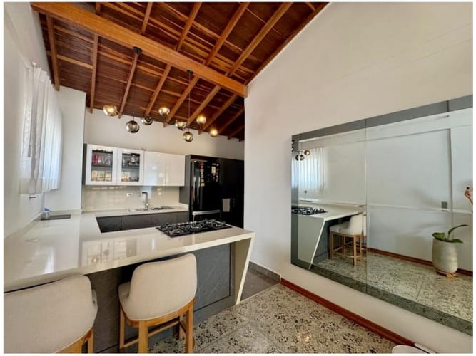 Apartamento de 3 alcobas en venta en San Joaquin, Medellín, 137 m² · foto 6 de 19