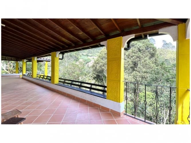 Casa de 6 alcobas en venta en La Doctora, Sabaneta, 400 m² · foto 6 de 22
