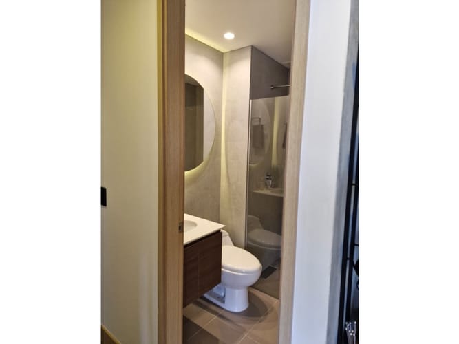 Apartamento en venta en El Poblado, Medellín · foto 12 de 24