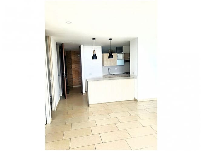 Apartaestudio en venta en El Poblado, Medellín, 55 m² · foto 4 de 24