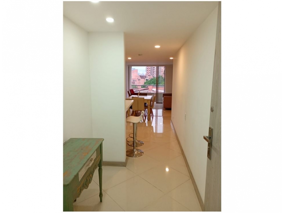 Apartamento en venta en La Orquidea, Medellín · foto 3 de 24