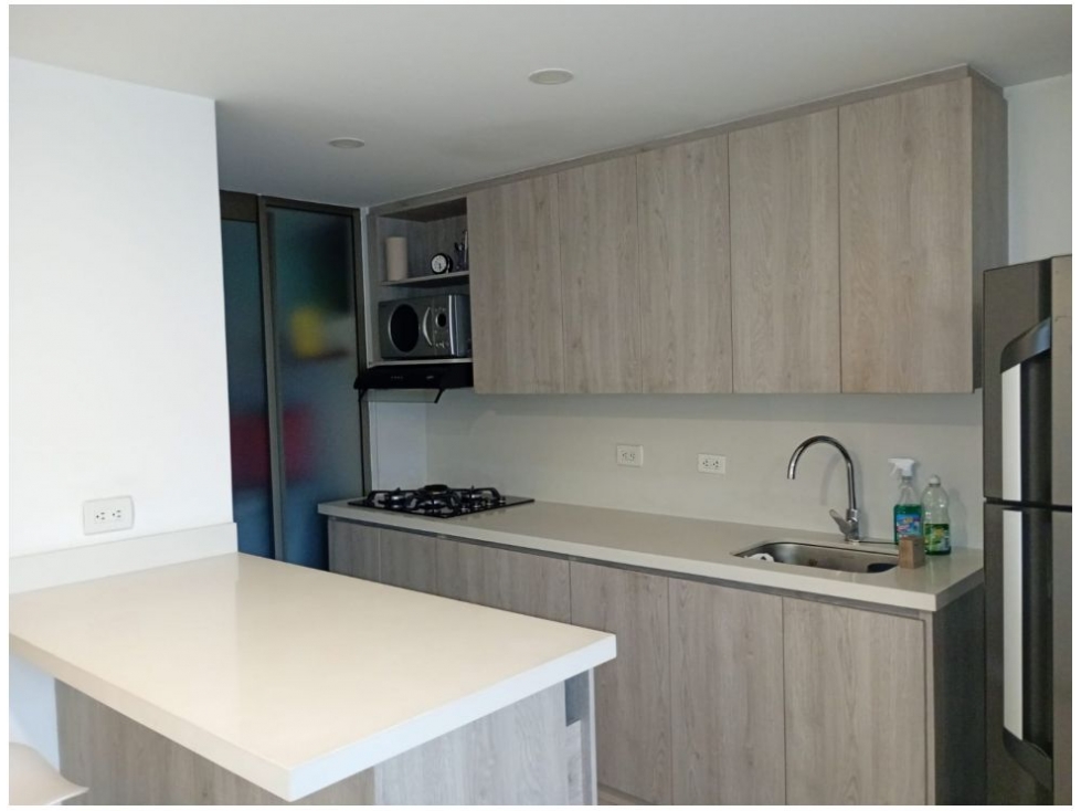 Apartamento en venta en La Orquidea, Medellín · foto 12 de 24