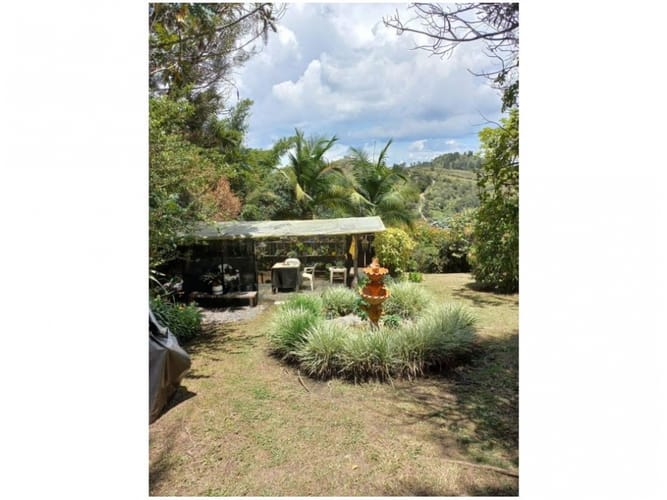 Casa de 3 alcobas en venta en Guarne, 285 m² · foto 16 de 24