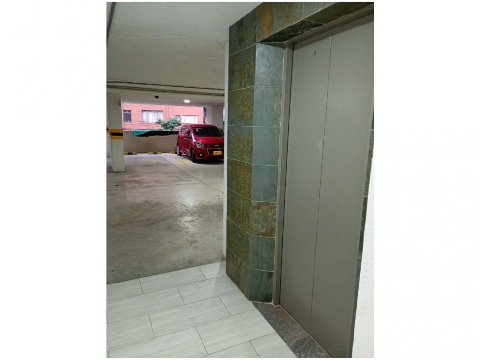 Apartamento en venta en La Orquidea, Medellín · foto 13 de 24