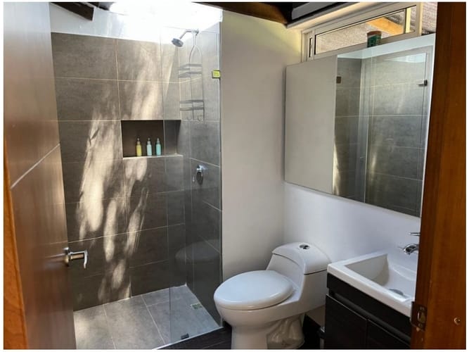 Casa de 3 alcobas en venta en Guarne, 285 m² · foto 17 de 24