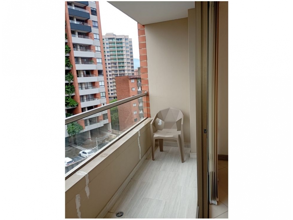 Apartamento en venta en La Orquidea, Medellín · foto 16 de 24