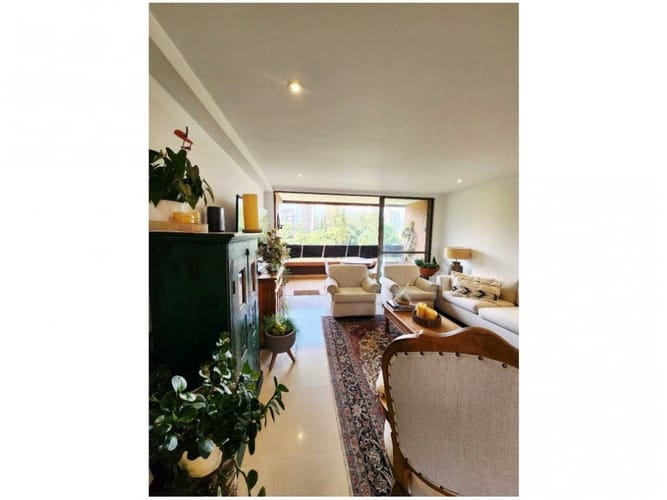 Apartamento de 3 alcobas en venta en El Poblado, Medellín, 160 m² · foto 4 de 19