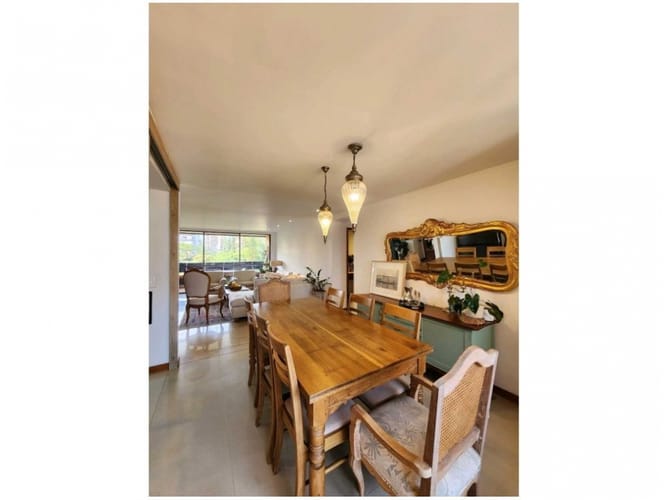 Apartamento de 3 alcobas en venta en El Poblado, Medellín, 160 m² · foto 8 de 19