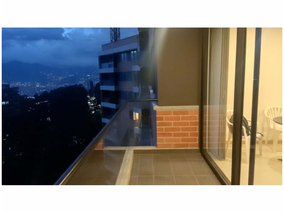 Apartamento en venta en El Poblado, Medellín · foto 7 de 21