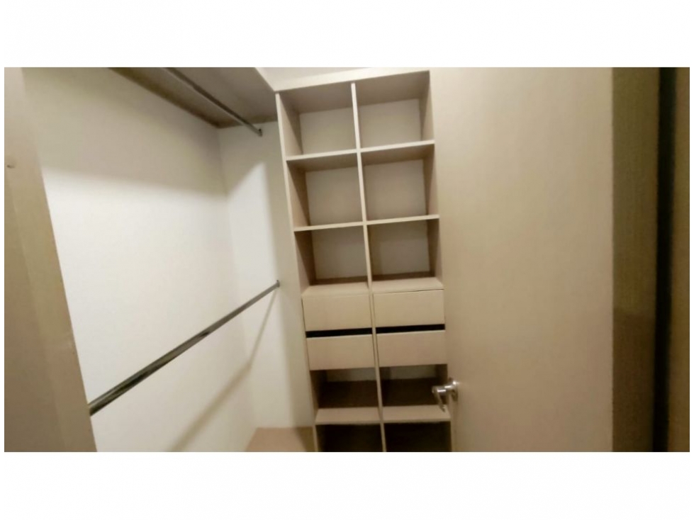 Apartamento en venta en El Poblado, Medellín · foto 14 de 21