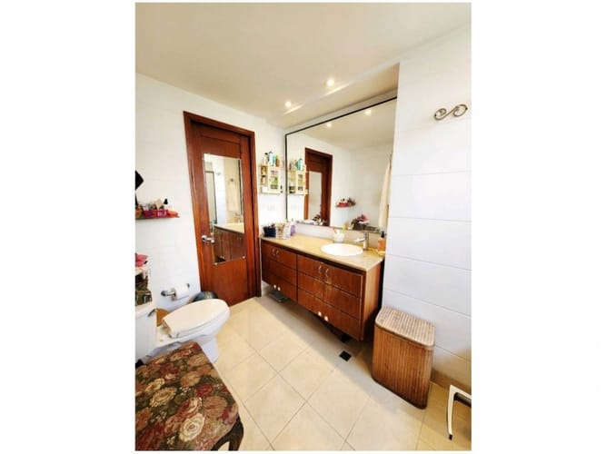 Apartamento de 3 alcobas en venta en El Poblado, Medellín, 160 m² · foto 18 de 19