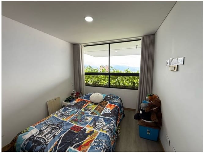 Apartamento de 3 alcobas en venta en El Poblado, Medellín, 133 m² · foto 7 de 10
