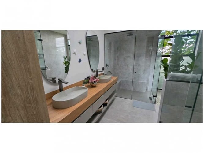 Casa de 4 alcobas en venta en Medellín, 385 m² · foto 16 de 24