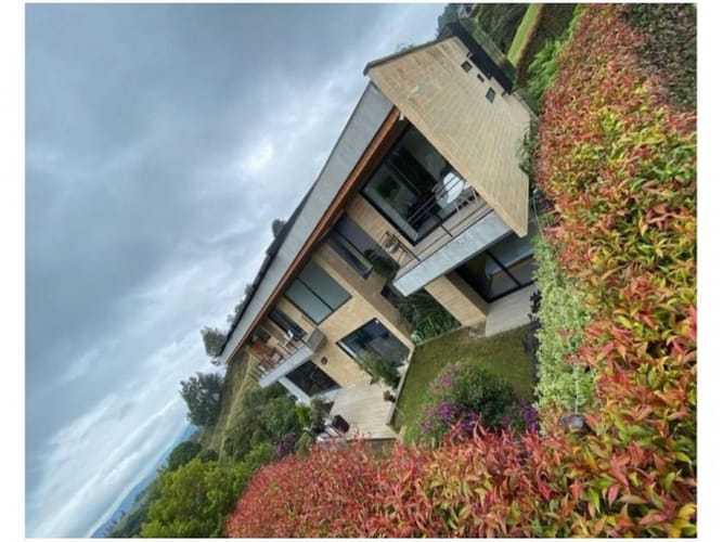 Casa en venta en Las Palmas, Envigado · foto 2 de 19