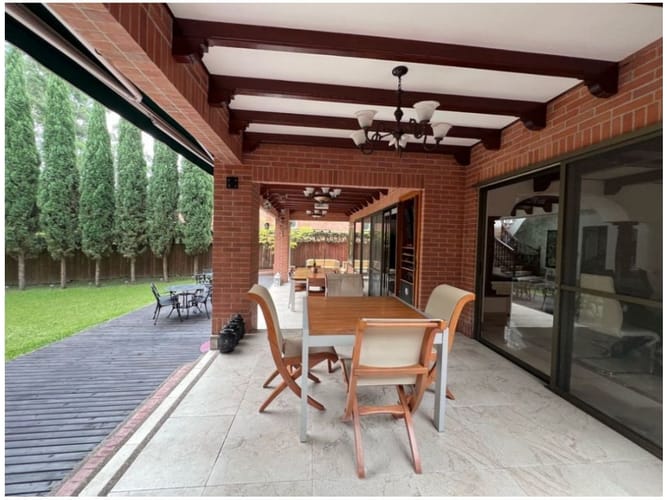 Casa de 4 alcobas en venta en San Lucas, Medellín, 605 m² · foto 7 de 24