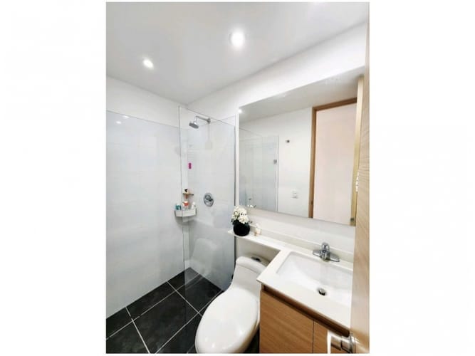 Apartamento de 2 alcobas en venta en Calle Larga, Envigado, 159 m² · foto 11 de 11