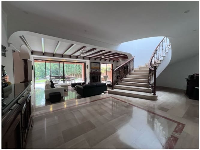 Casa de 4 alcobas en venta en San Lucas, Medellín, 605 m² · foto 13 de 24