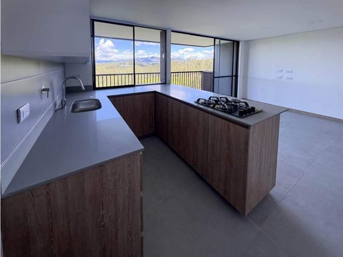 Apartamento de 3 alcobas en venta en Rionegro, 86 m² · foto 1 de 6