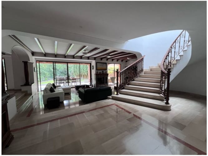 Casa de 4 alcobas en venta en San Lucas, Medellín, 605 m² · foto 16 de 24