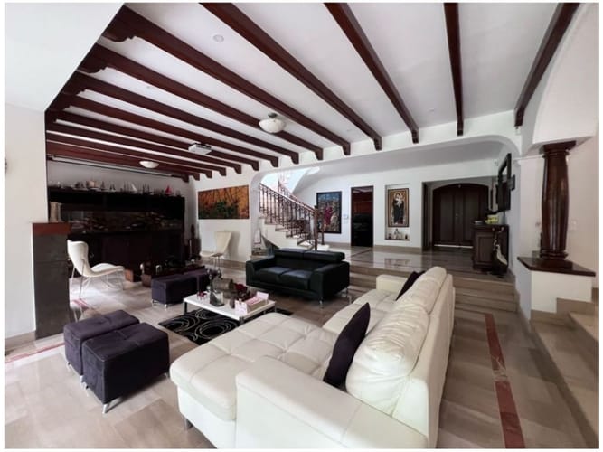 Casa de 4 alcobas en venta en San Lucas, Medellín, 605 m² · foto 17 de 24