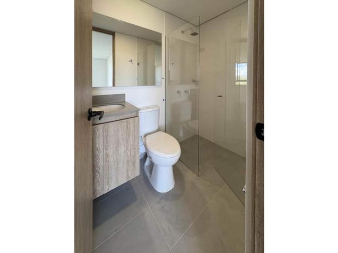 Apartamento de 3 alcobas en venta en Rionegro, 86 m² · foto 5 de 6